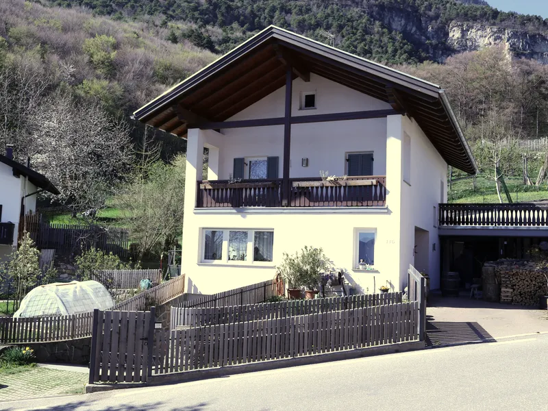 Neubau